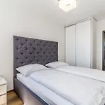 Vila Three Units
