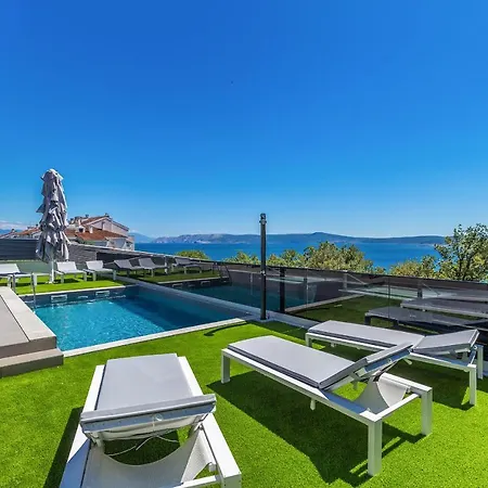 Villa Three Units Crikvenica