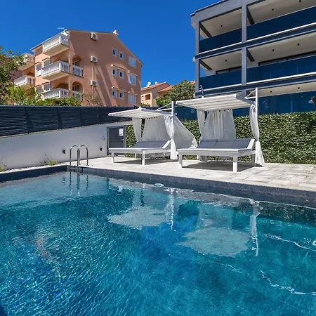 Three Units Villa *
