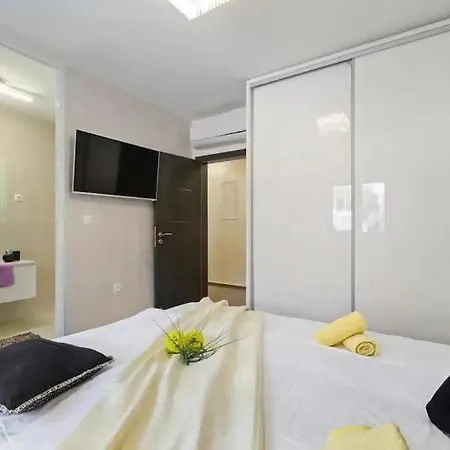 Three Units Crikvenica