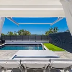 Villa Three Units
