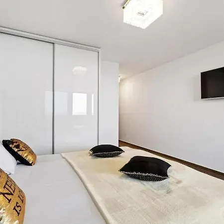 Three Units Crikvenica