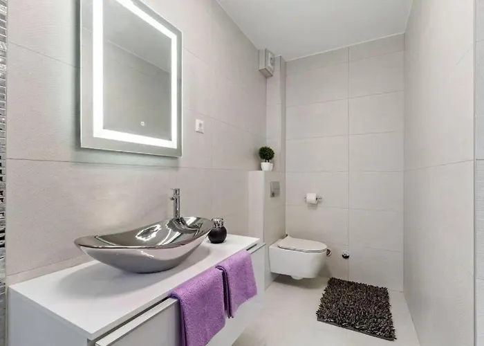 Villa Three Units Crikvenica