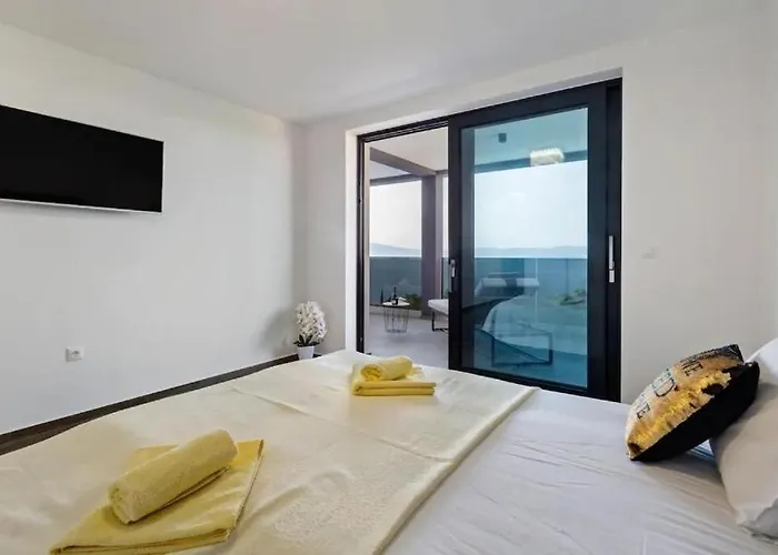 Three Units * Crikvenica