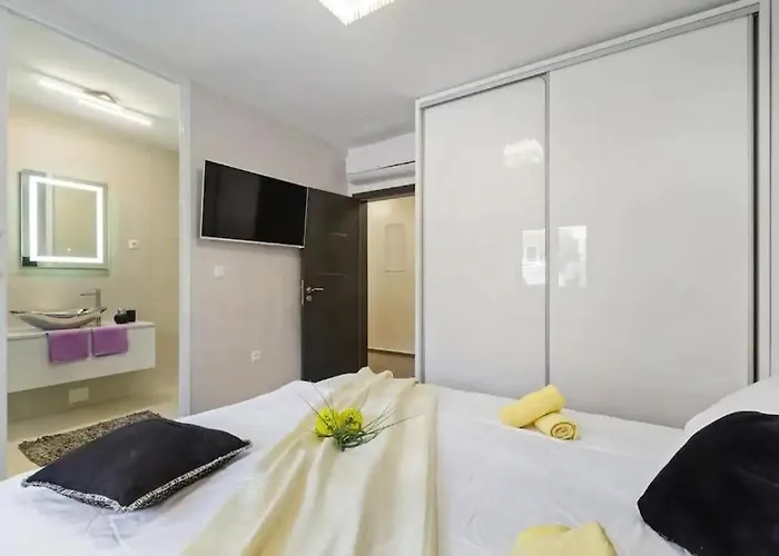 Three Units Crikvenica